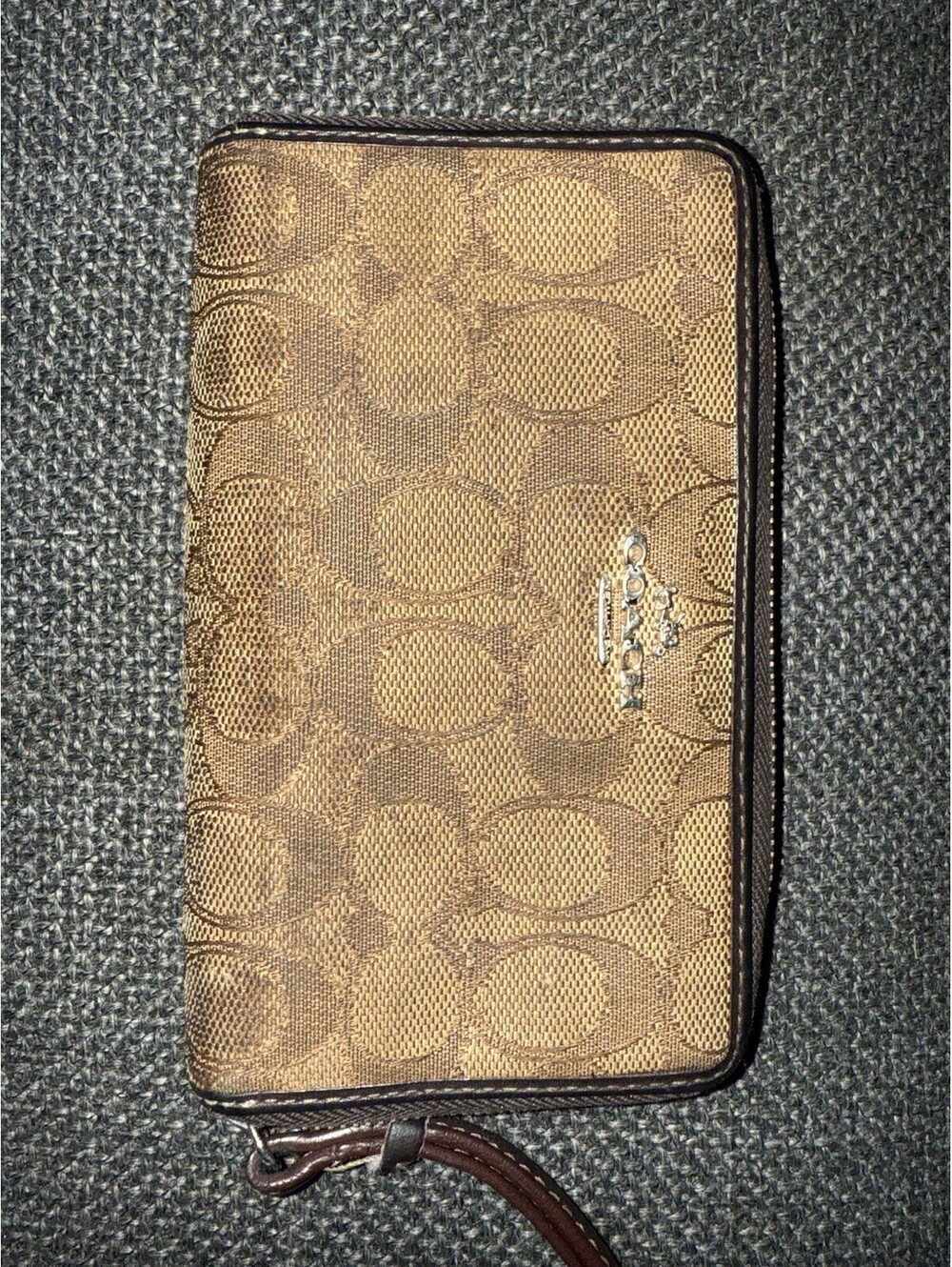Coach Signature C Wallet Wristlet Brown Canvas Leather Zip Around ID Window